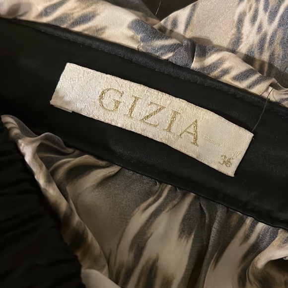 Silk custom made gown - Picture 7 of 7